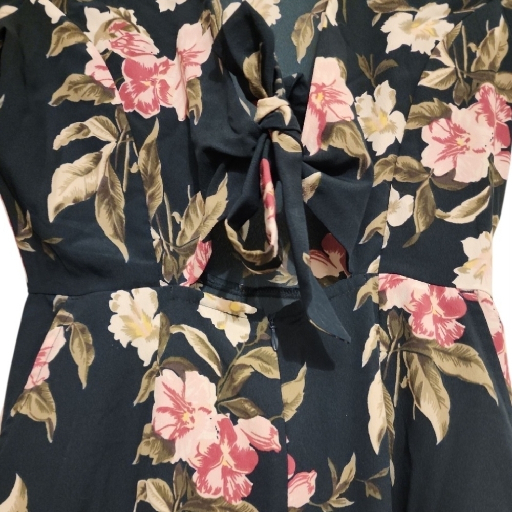 NWOT Volcom Haute Tropic Wide Leg Floral Jumpsuit Pant Suit Dark Green Size XS - Picture 6 of 11